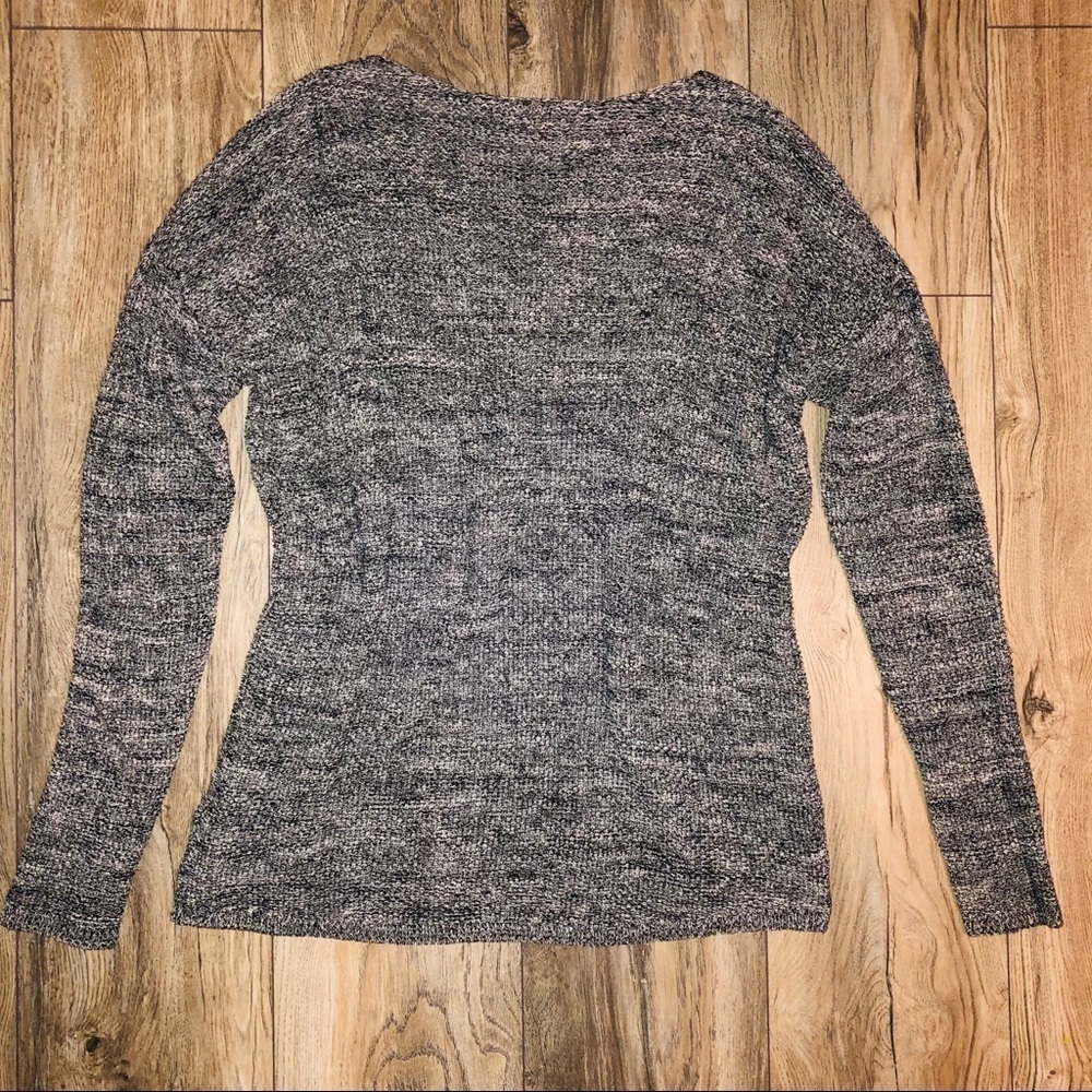 H&M Basic Black and White Knit Liked Sweater - Picture 6 of 7
